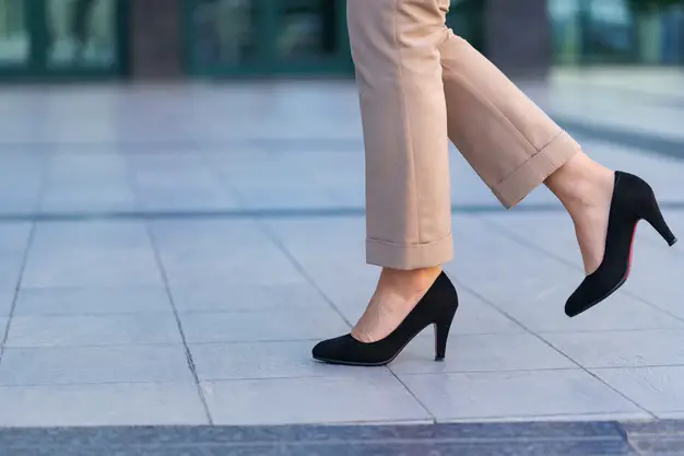 Benefits of wearing high heels